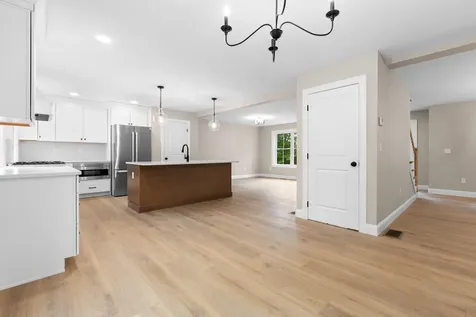 15 Valhalla Farm Road Hillsborough NH 03244