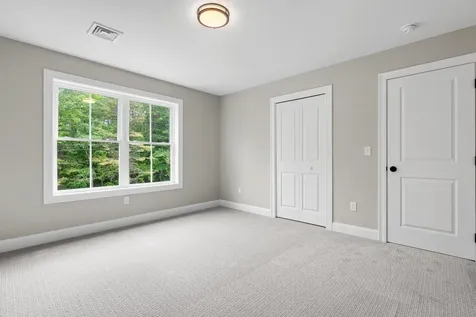 15 Valhalla Farm Road Hillsborough NH 03244