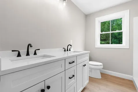 15 Valhalla Farm Road Hillsborough NH 03244