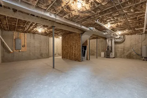 15 Valhalla Farm Road Hillsborough NH 03244