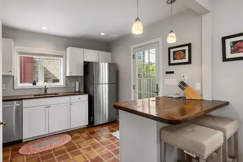 5 Atkinson Street New Castle NH 03854