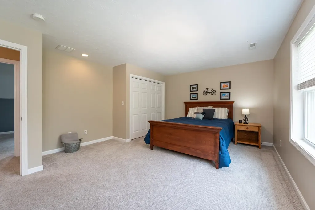 33 Hobart Hill Road Brookline NH 03033