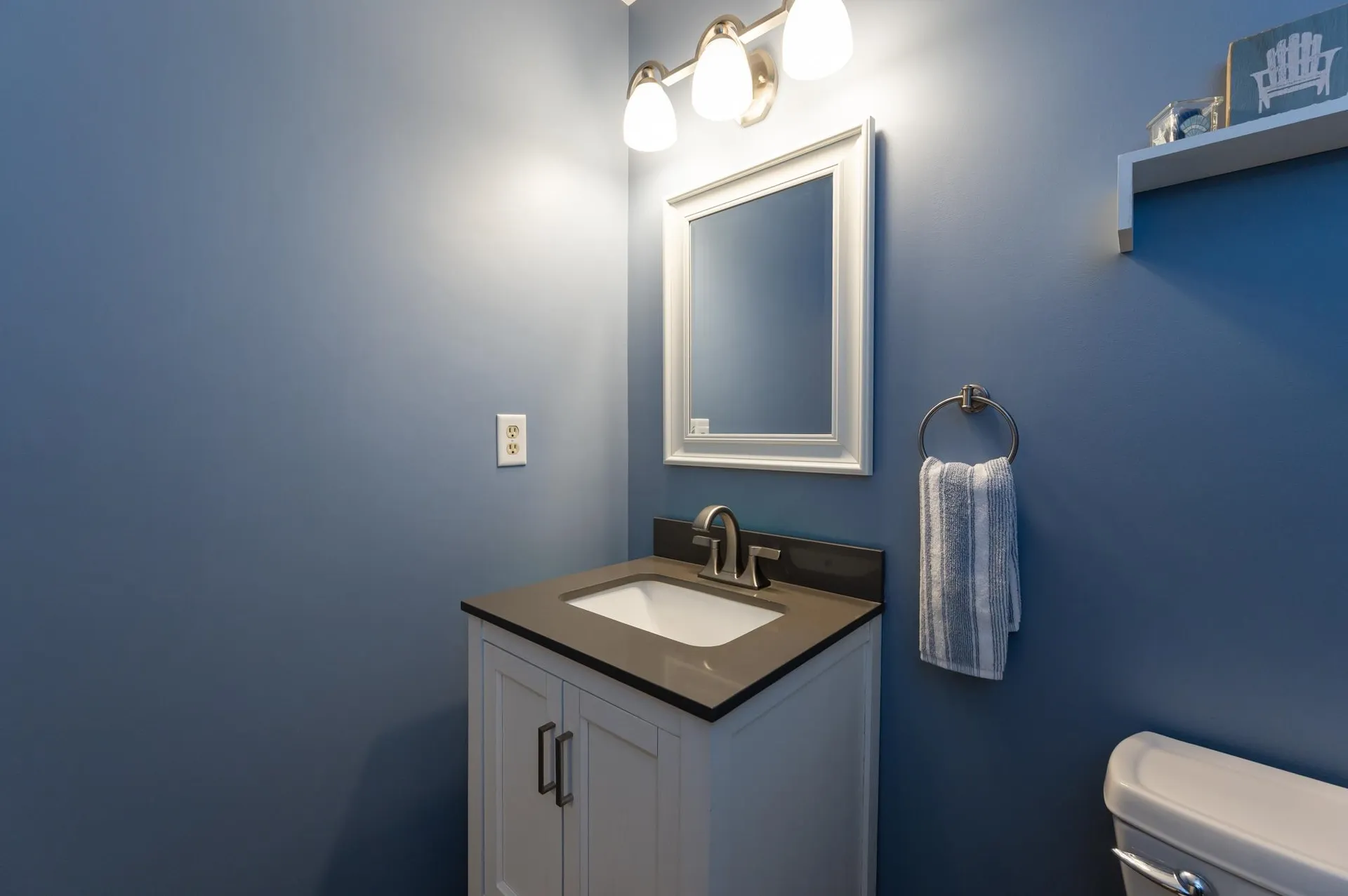 33 Hobart Hill Road Brookline NH 03033