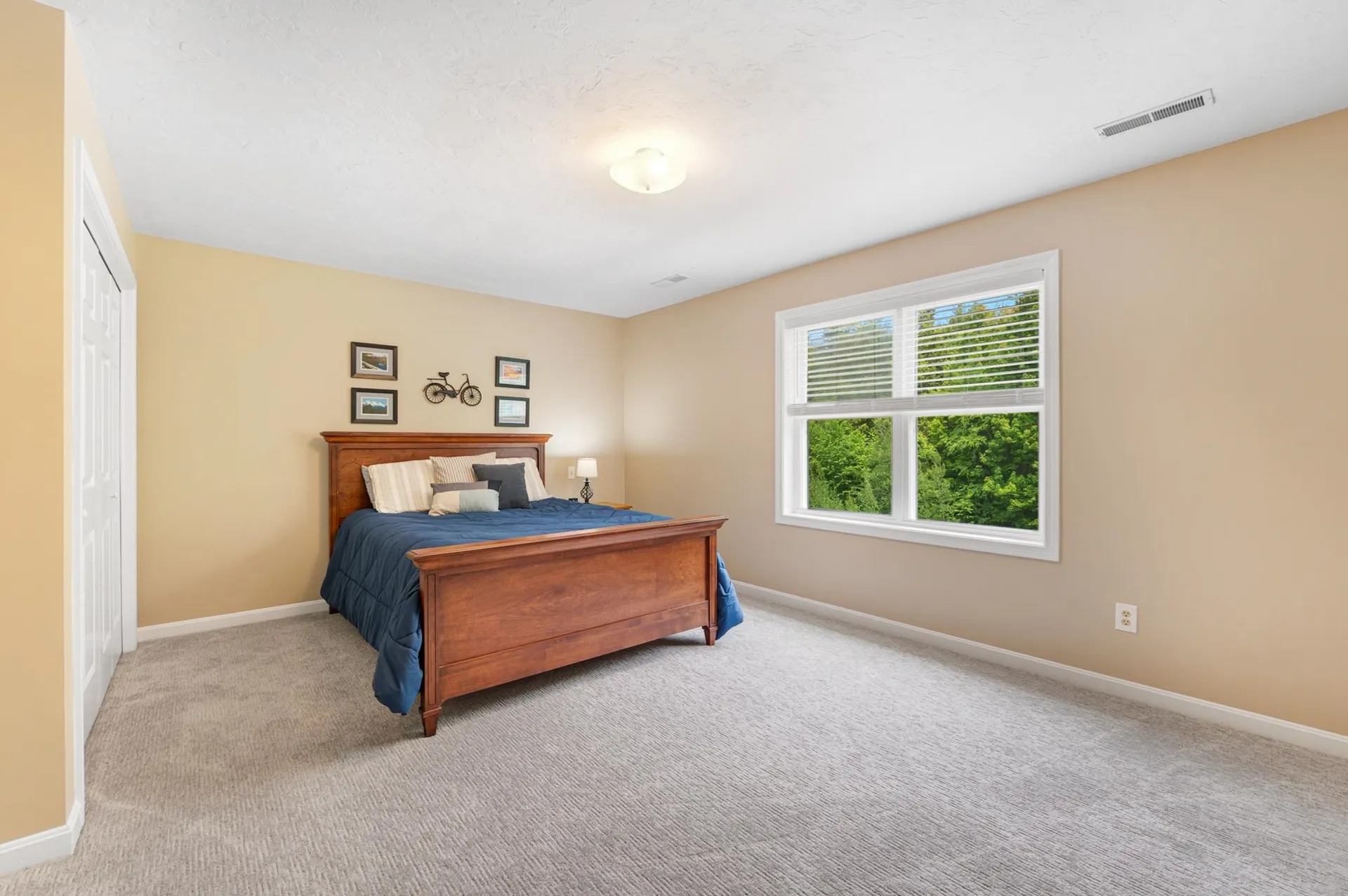 33 Hobart Hill Road Brookline NH 03033