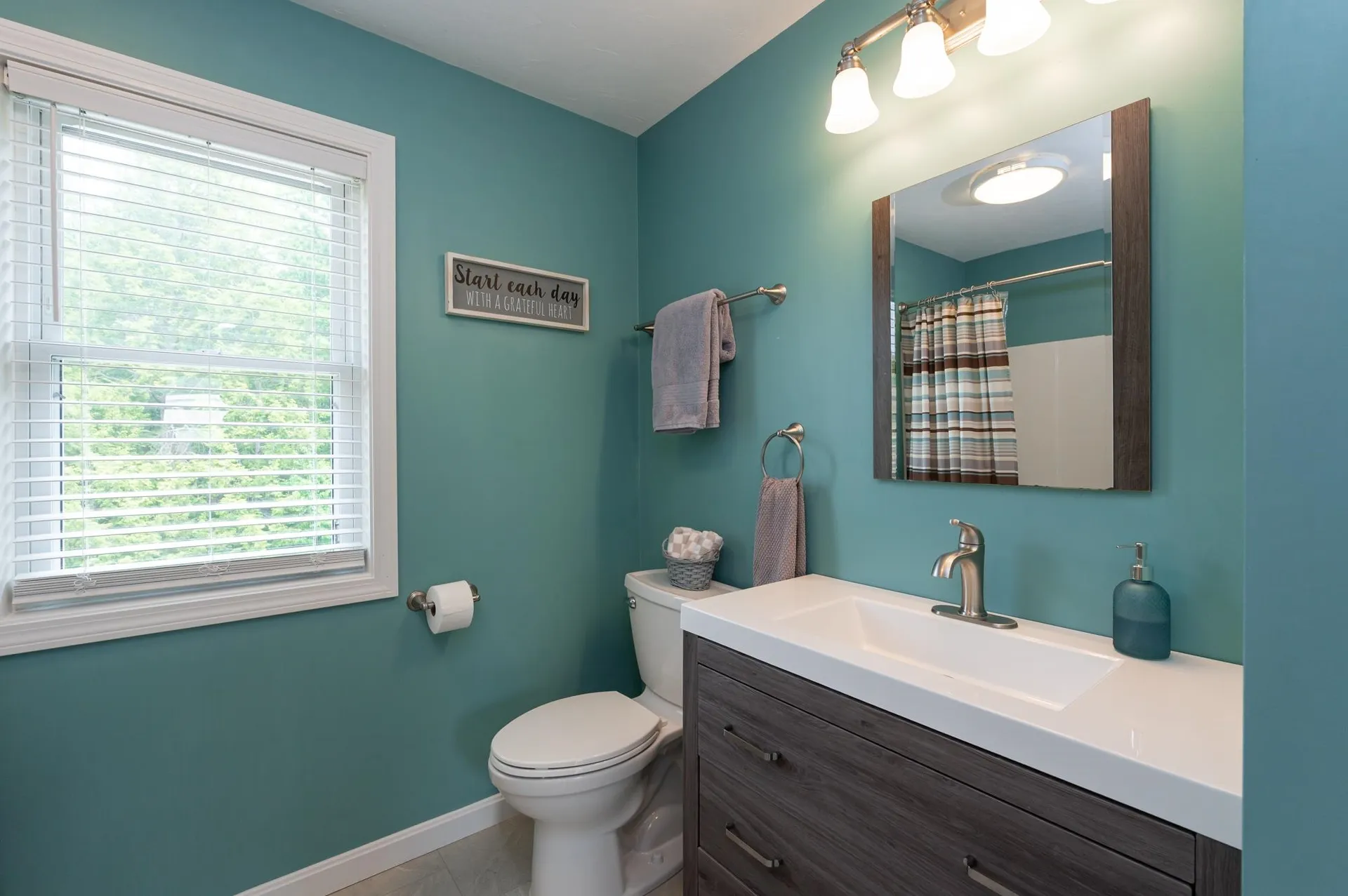 33 Hobart Hill Road Brookline NH 03033