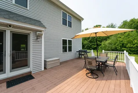 33 Hobart Hill Road Brookline NH 03033