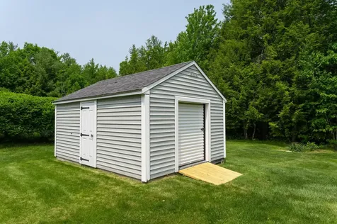 33 Hobart Hill Road Brookline NH 03033