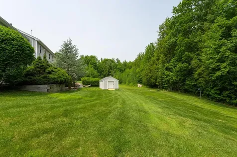 33 Hobart Hill Road Brookline NH 03033