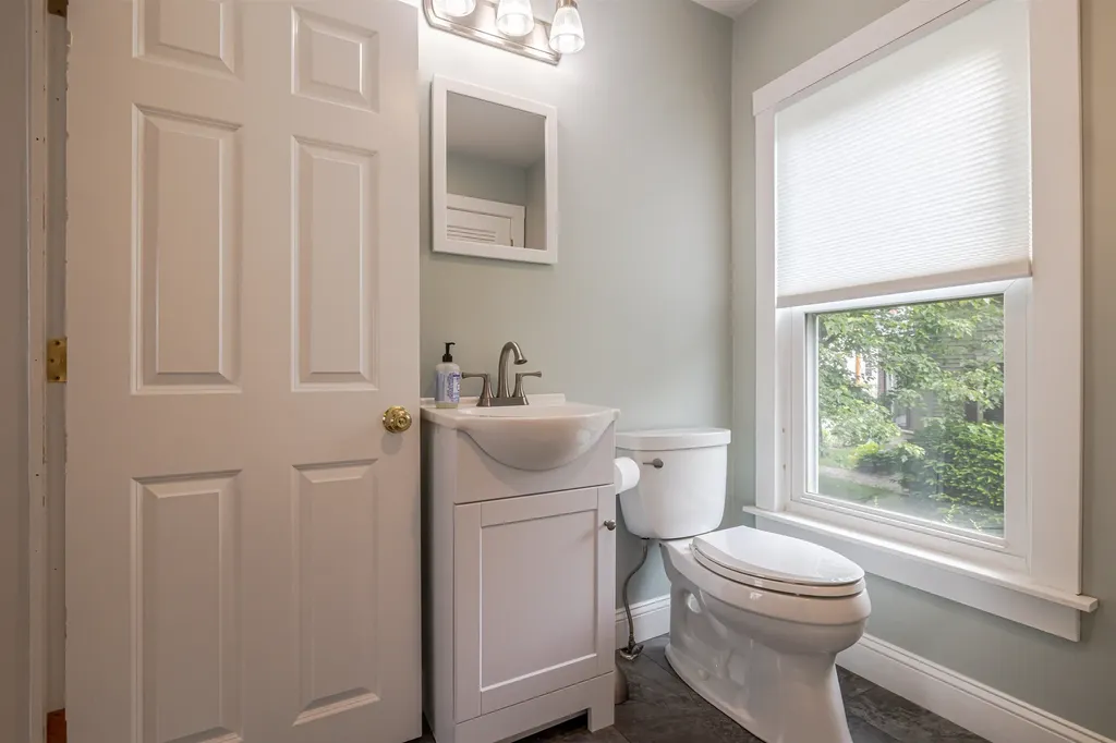 124 Rumford Street Concord NH 03301