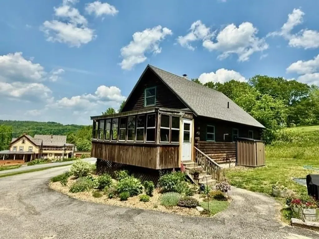 51 Pleasant Street Marlborough NH 03455