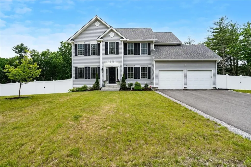 21 Huntington Ridge Road Bedford NH 03110