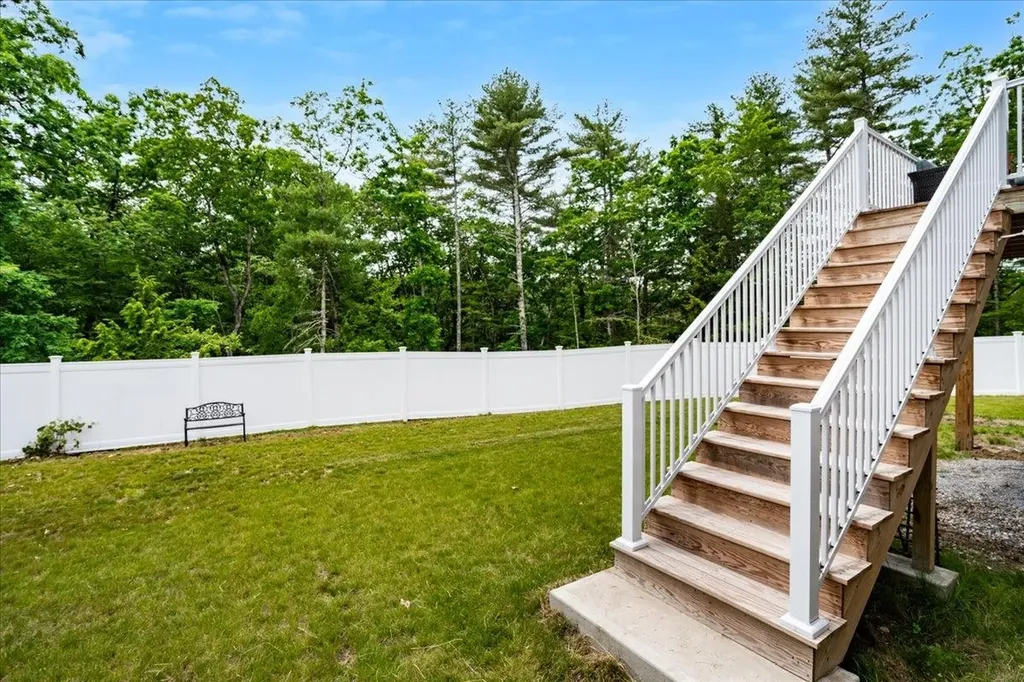21 Huntington Ridge Road Bedford NH 03110