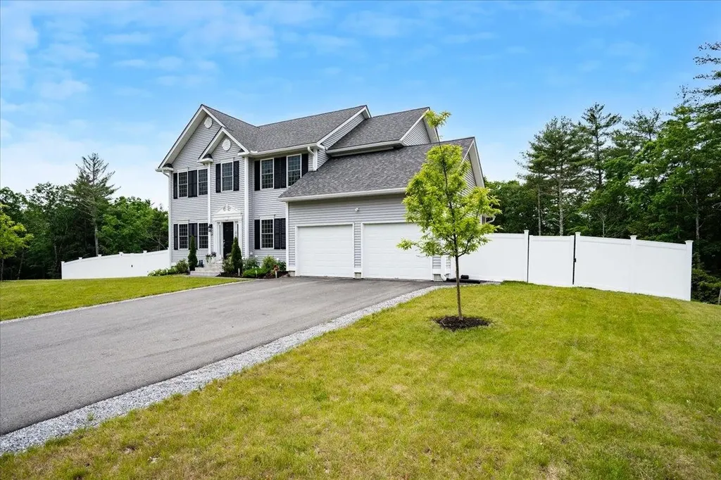 21 Huntington Ridge Road Bedford NH 03110