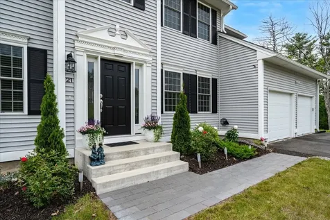 21 Huntington Ridge Road Bedford NH 03110