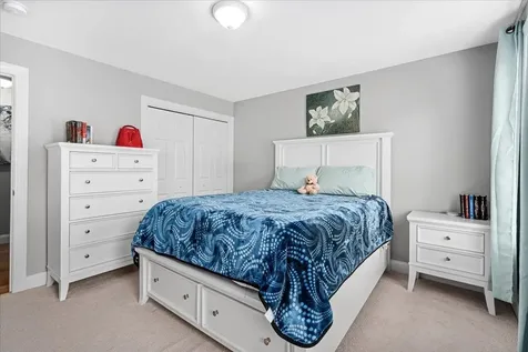 21 Huntington Ridge Road Bedford NH 03110