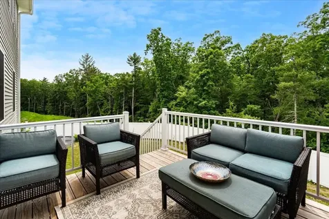 21 Huntington Ridge Road Bedford NH 03110