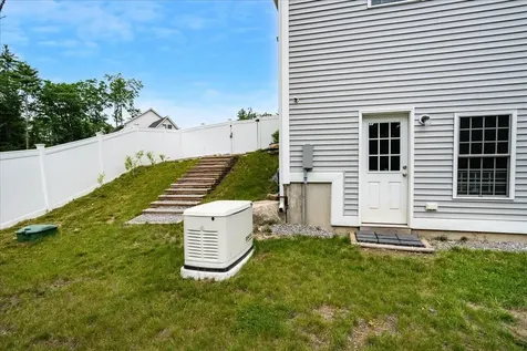 21 Huntington Ridge Road Bedford NH 03110