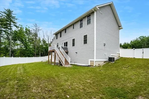 21 Huntington Ridge Road Bedford NH 03110