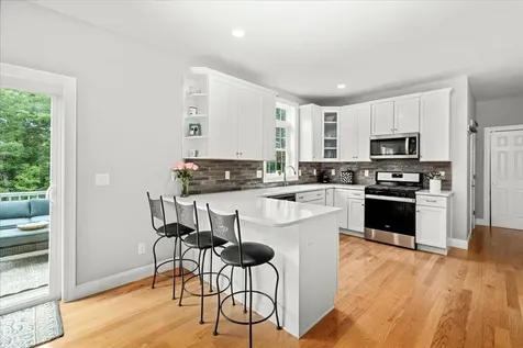 21 Huntington Ridge Road Bedford NH 03110