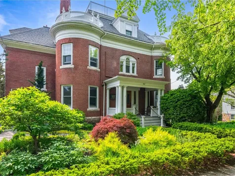 283 South Union Street Burlington VT 05401