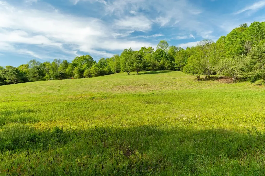 0 Newton Lane Hartford VT 05001