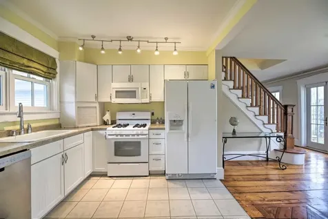 83 Maple Street Morristown VT 05661