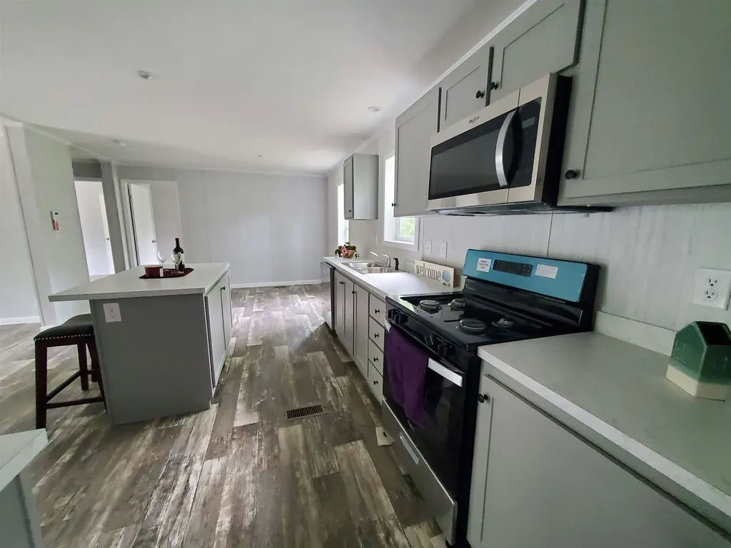 67 Canaan Street Canaan NH 03741