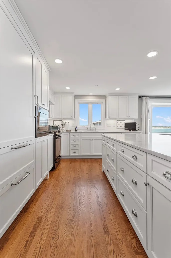 19 Dumas Avenue Hampton NH 03842