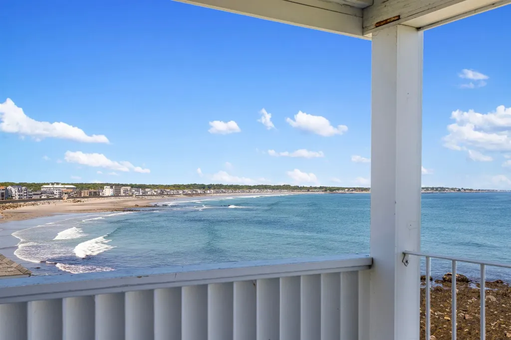 19 Dumas Avenue Hampton NH 03842