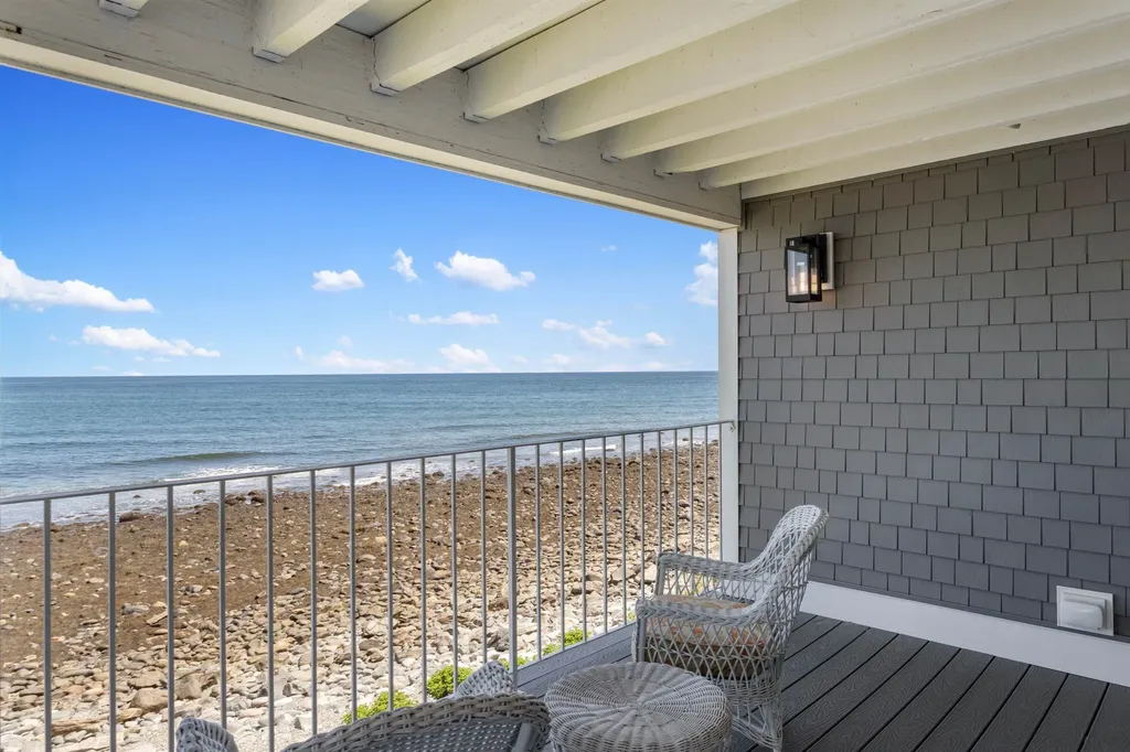 19 Dumas Avenue Hampton NH 03842