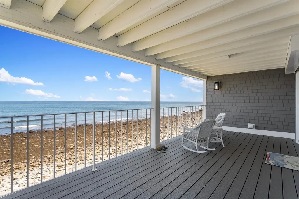 19 Dumas Avenue Hampton NH 03842