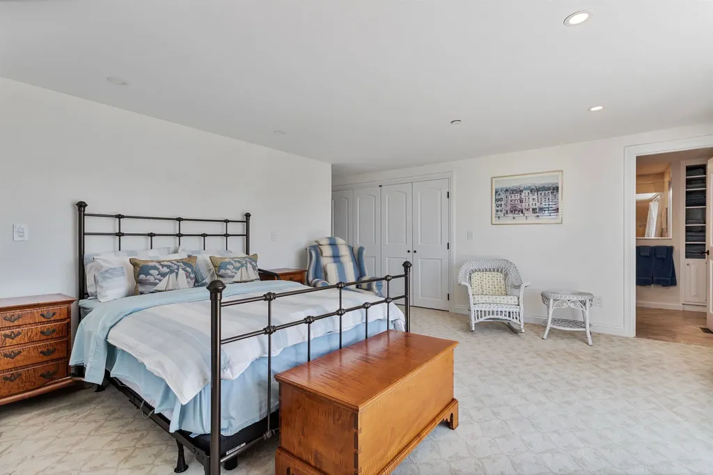 19 Dumas Avenue Hampton NH 03842