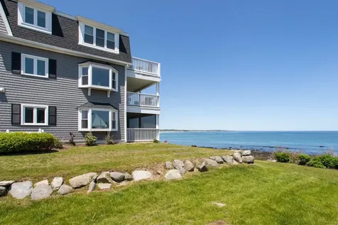 19 Dumas Avenue Hampton NH 03842