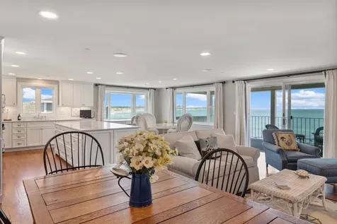 19 Dumas Avenue Hampton NH 03842