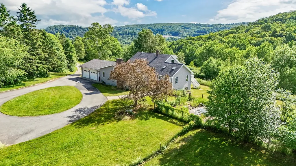 2040 Vt Route 105 Charleston VT 05872