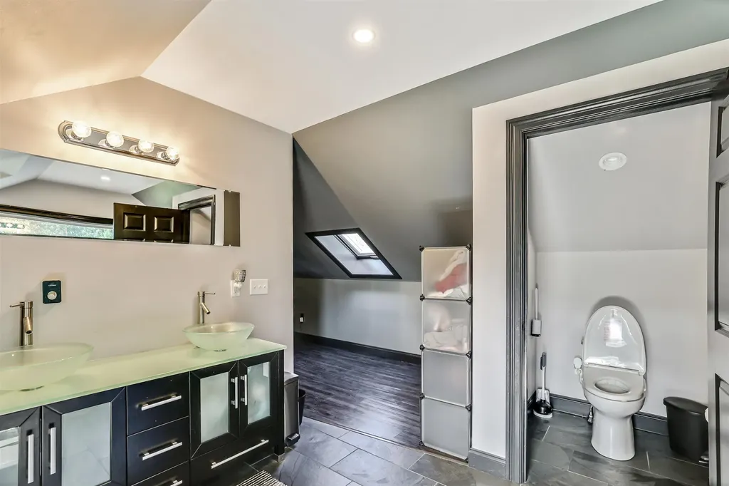 2040 Vt Route 105 Charleston VT 05872