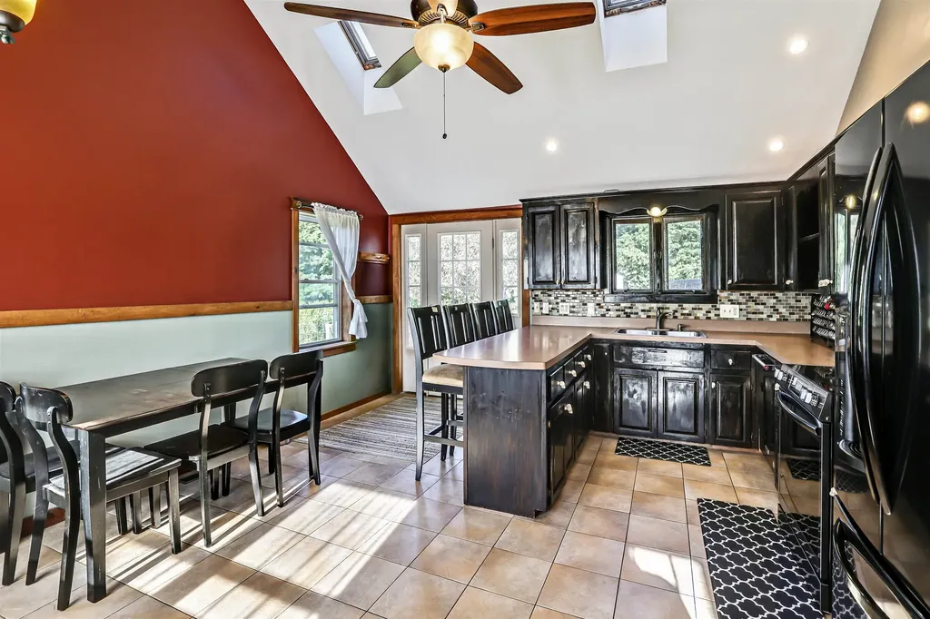 2040 Vt Route 105 Charleston VT 05872