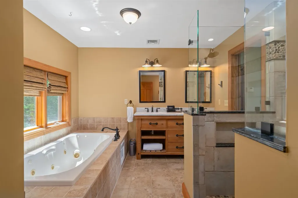 124 Tate Road Gilford NH 03249