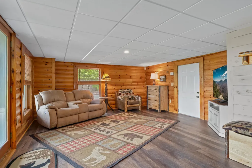 124 Tate Road Gilford NH 03249