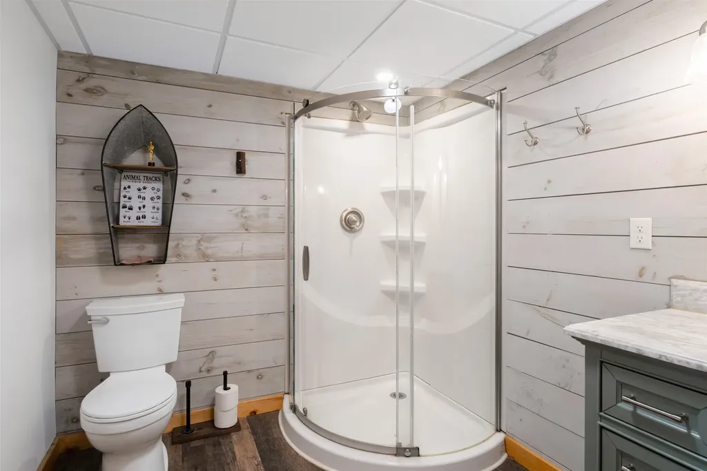 124 Tate Road Gilford NH 03249