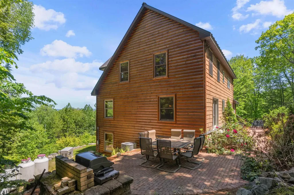 124 Tate Road Gilford NH 03249