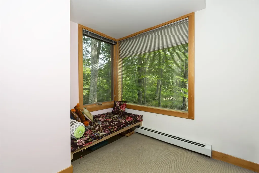 518 Shaker Boulevard Enfield NH 03748