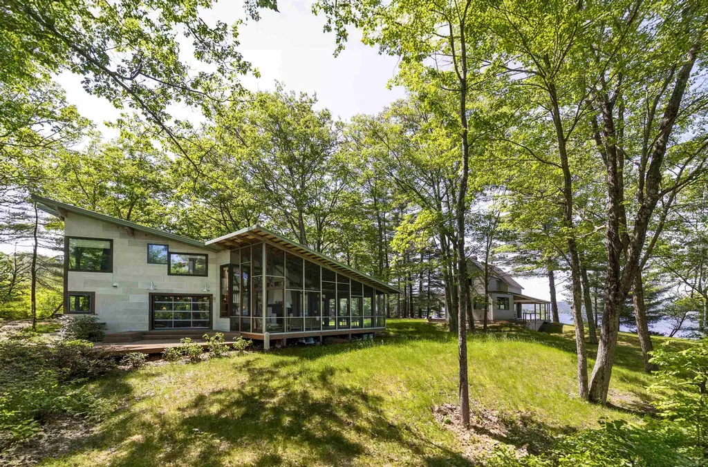 518 Shaker Boulevard Enfield NH 03748