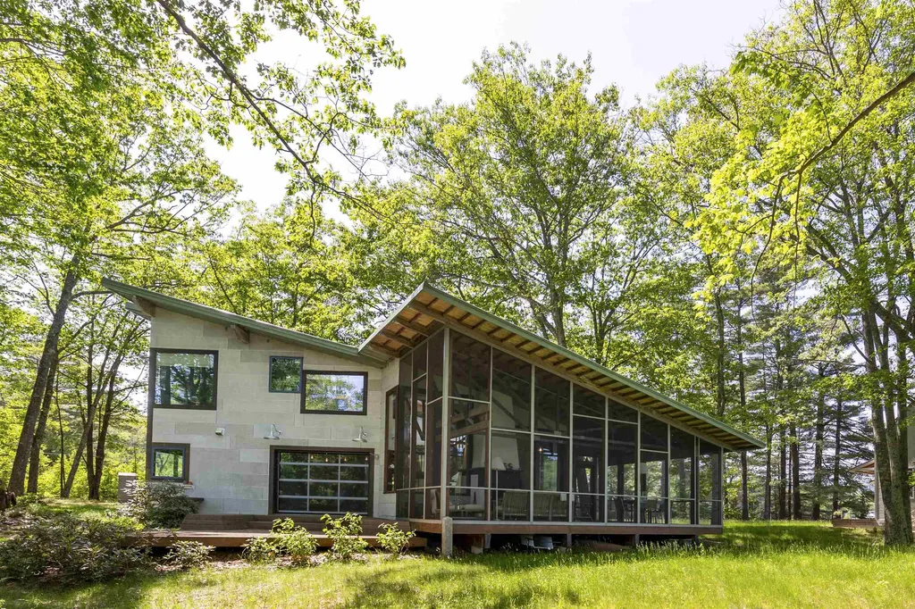 518 Shaker Boulevard Enfield NH 03748