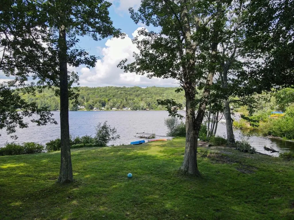 518 Shaker Boulevard Enfield NH 03748
