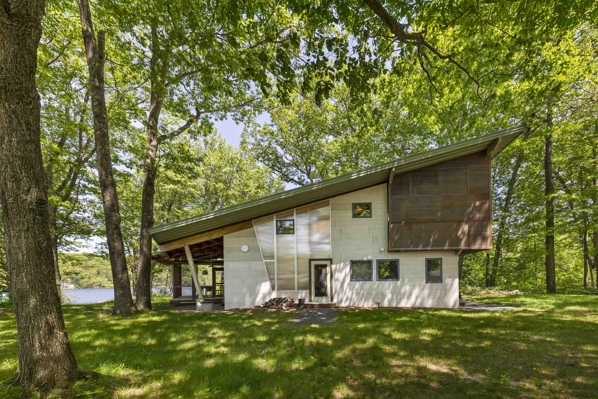 518 Shaker Boulevard Enfield NH 03748