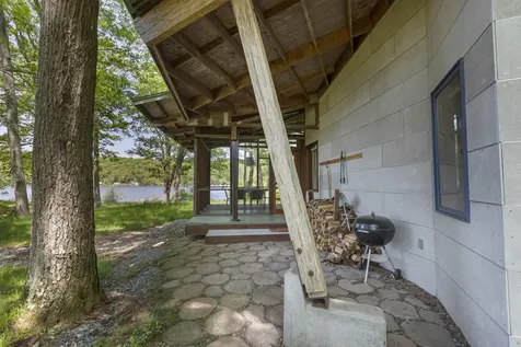 518 Shaker Boulevard Enfield NH 03748