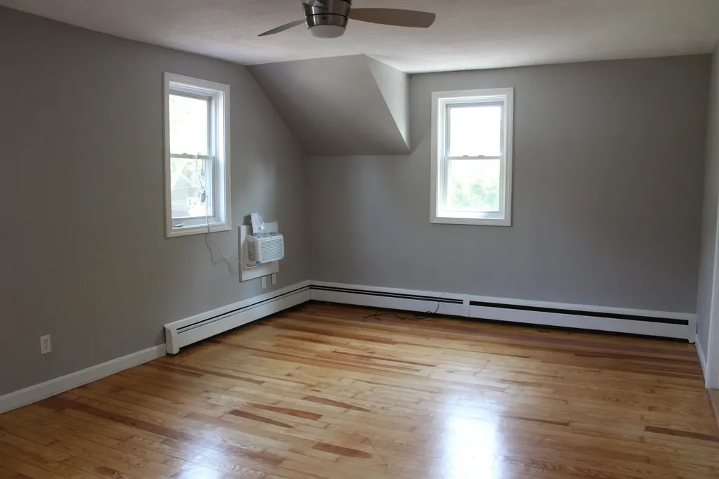 832 Maple Street Manchester NH 03104