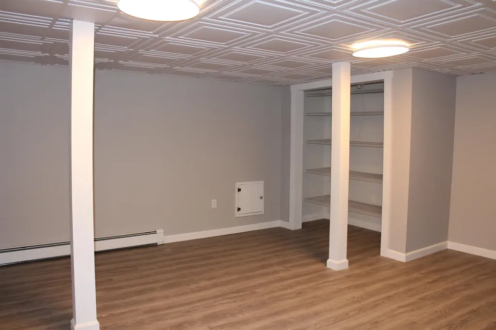 832 Maple Street Manchester NH 03104