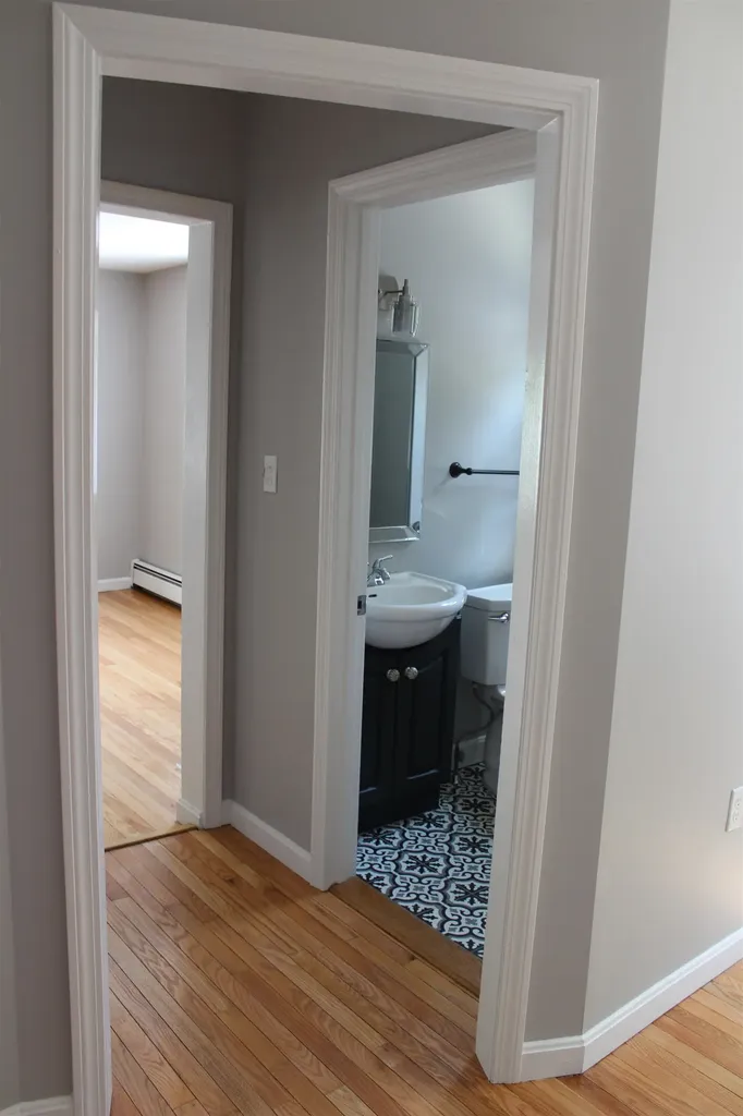 832 Maple Street Manchester NH 03104